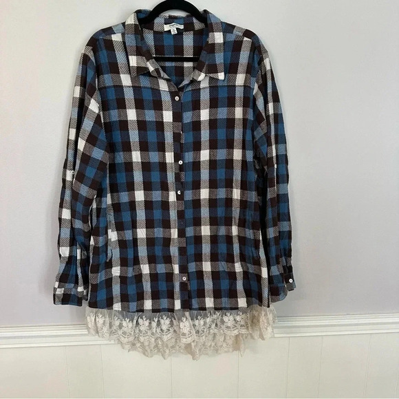 Hayden Women’s Long Sleeve Button Up Blue Plaid Top with Lace Trim Sz 1XL GUC - Picture 2 of 10